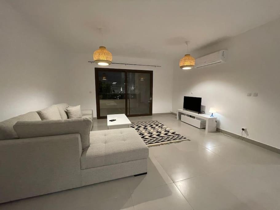 Apartment luxury marassi marina