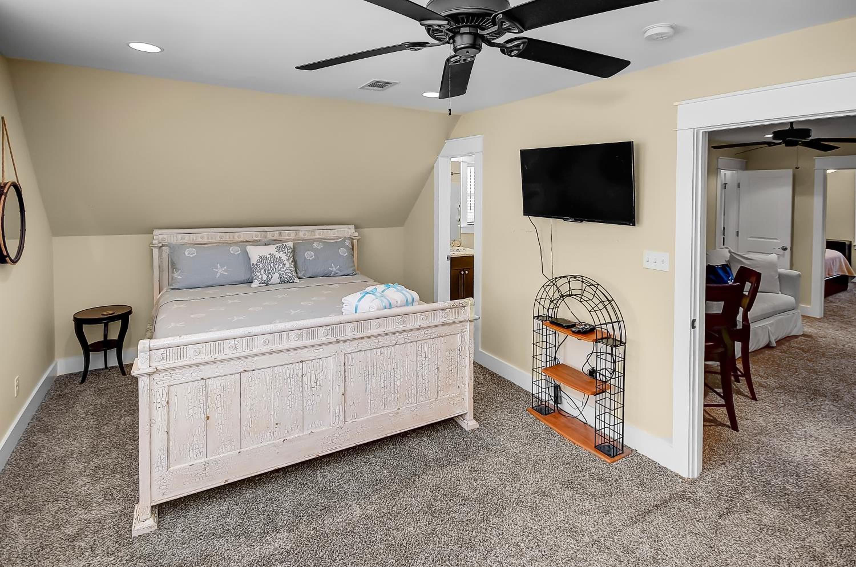 Steps from the Beach! Private Beach Home! Sleeps 10! view 4