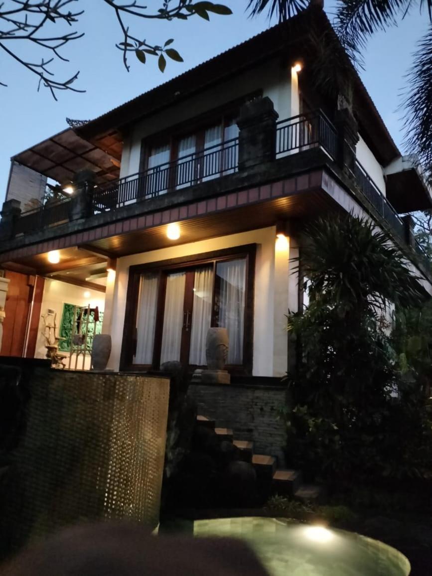Baruna Sari Villa