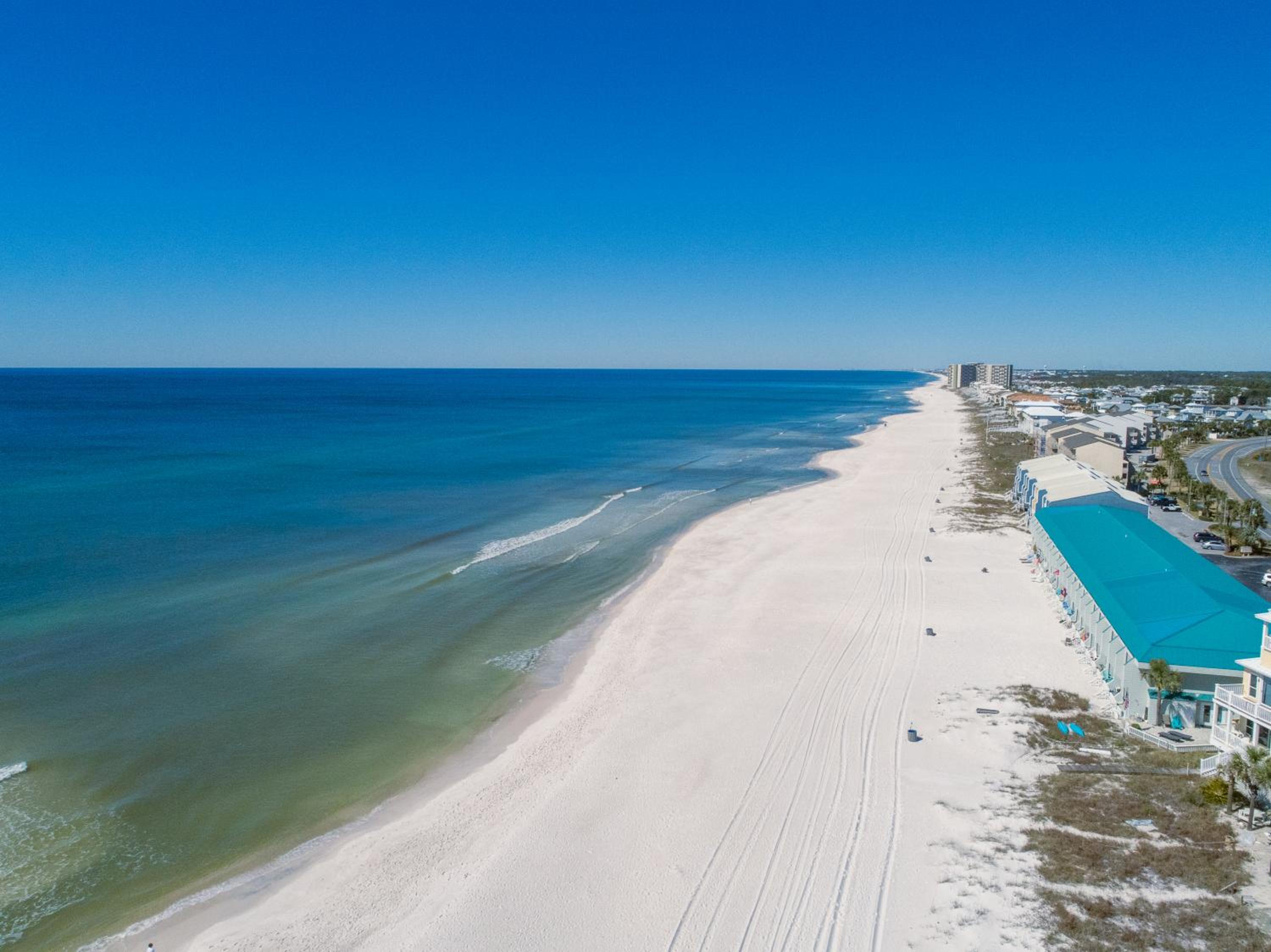 Summer Dayz - Families Love It Here, Just Across from the Beach view 3