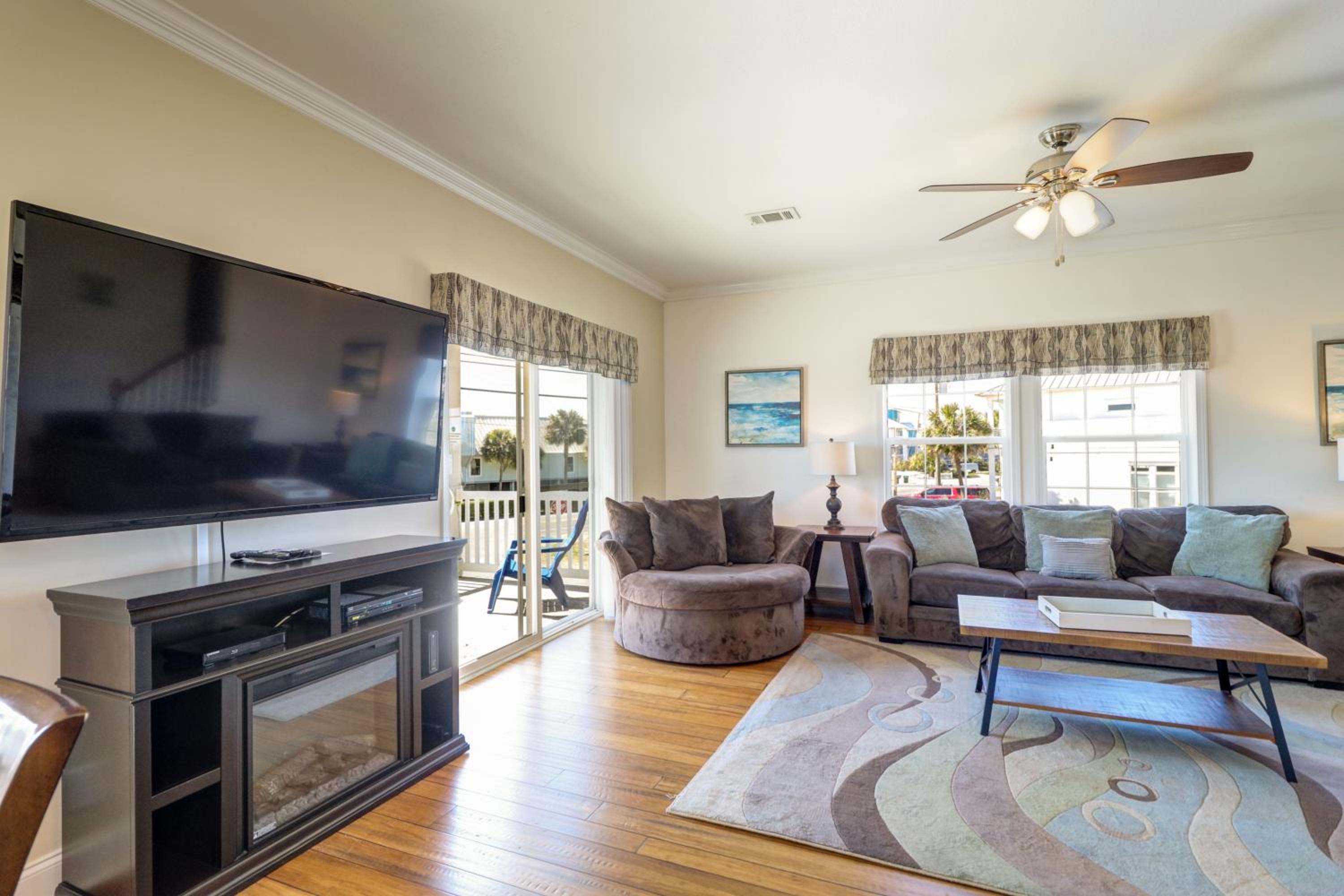 Summer Dayz - Families Love It Here, Just Across from the Beach view 4