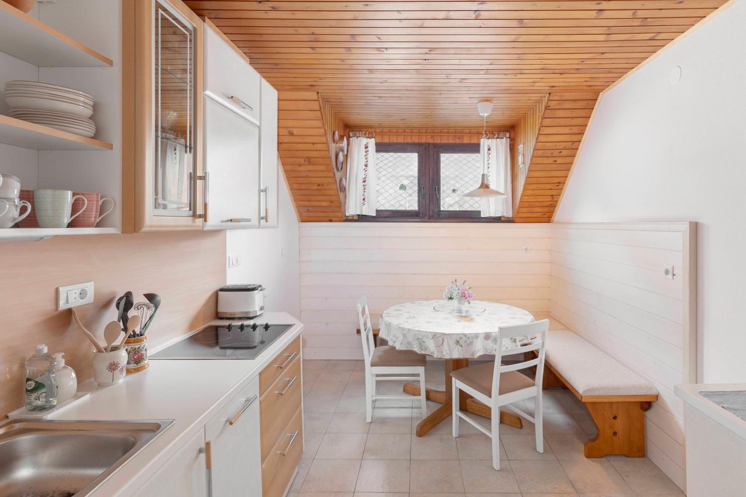 Apartma Mikelj