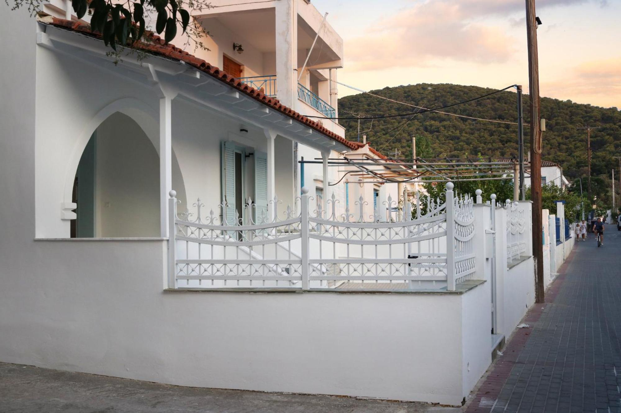 Nonta's Luxury Home view 4