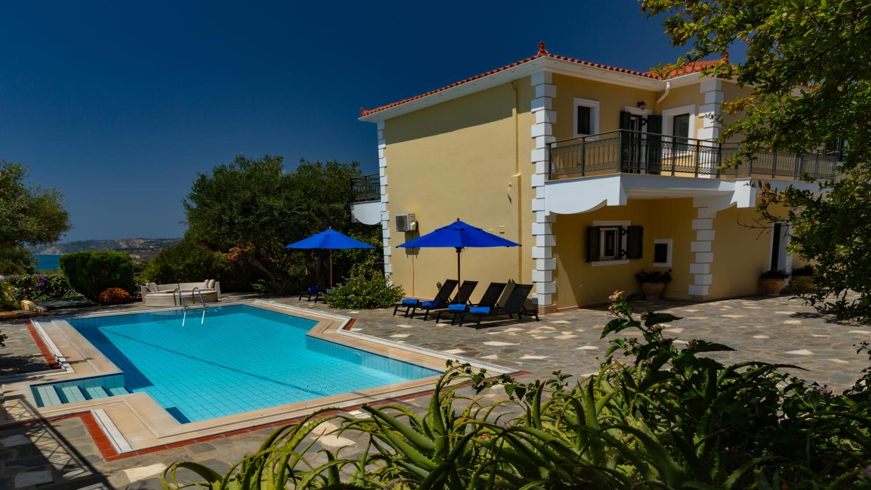 Villa Afrato