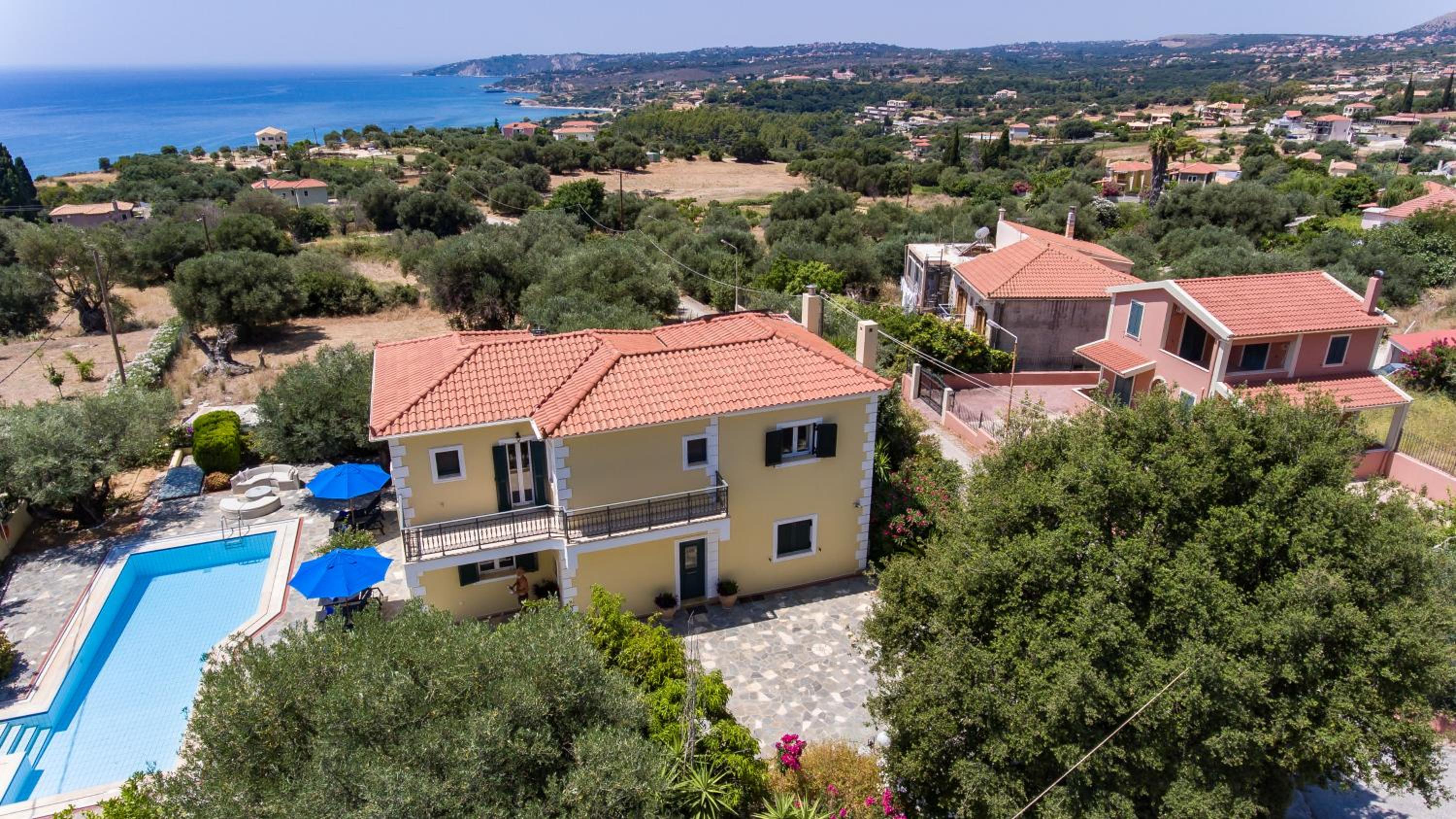 Villa Afrato