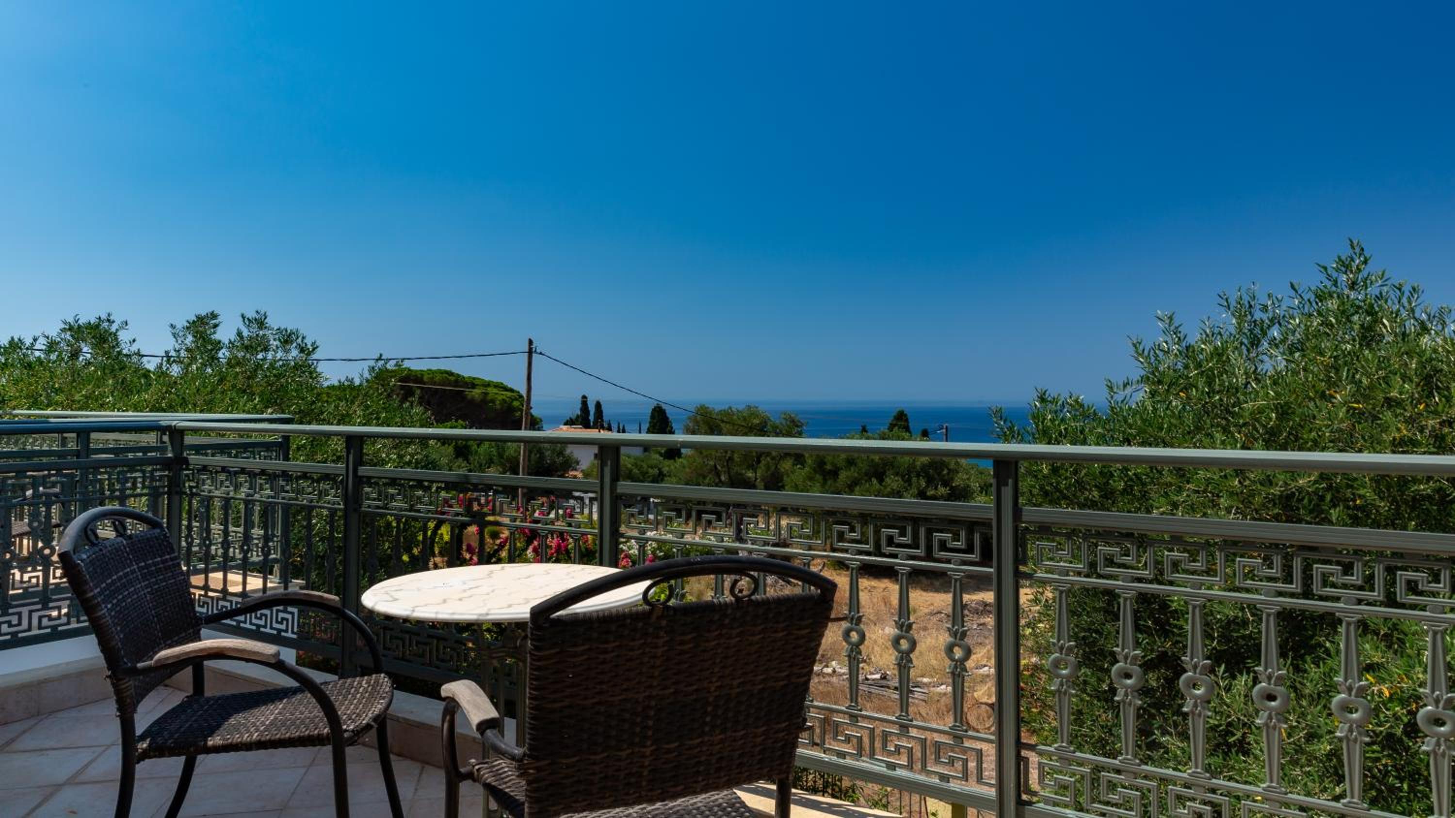 Villa Afrato