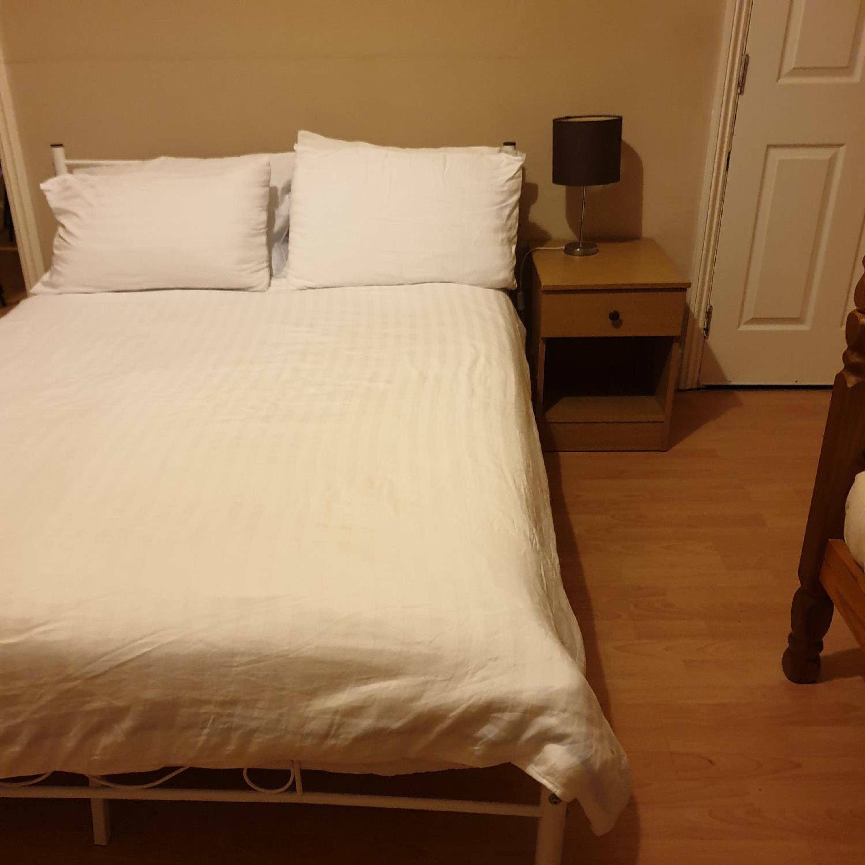 Homeleigh Apartments- Isle of Wight view 4