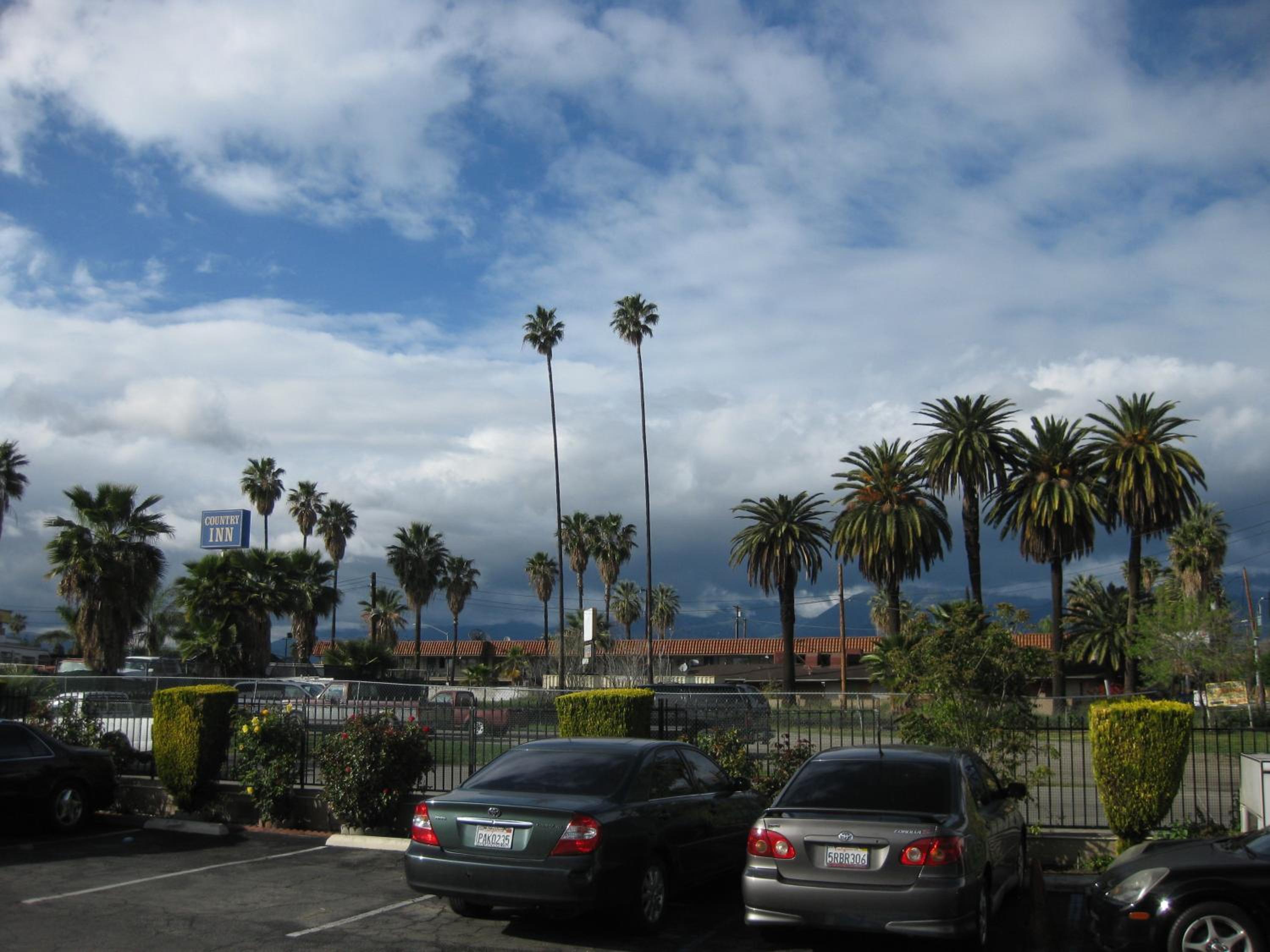 San Bernardino Vacations - Sunshine Motel - Property Image 29