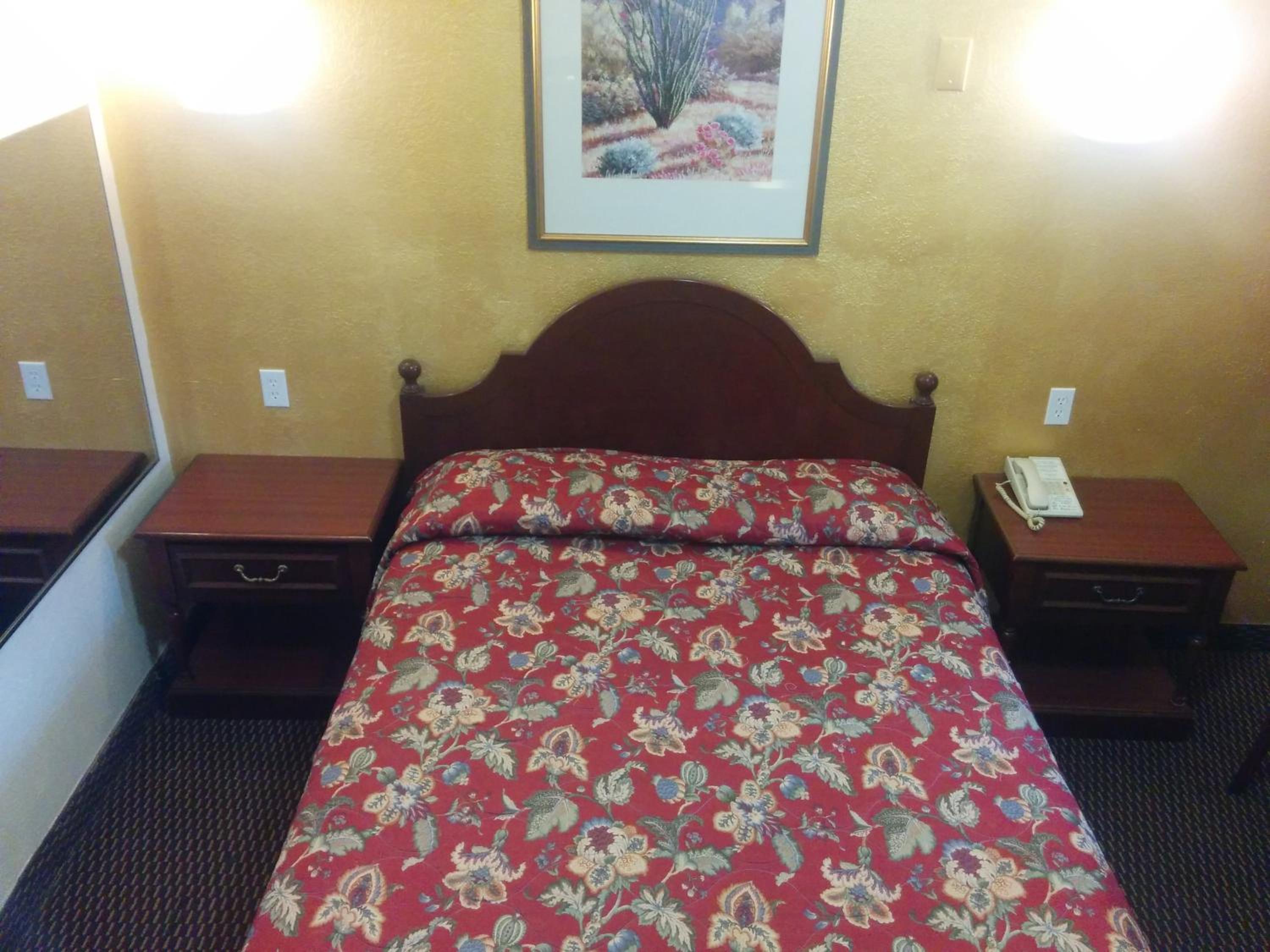 San Bernardino Vacations - Sunshine Motel - Property Image 34