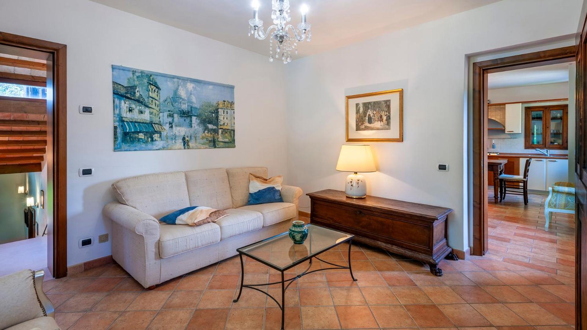 VILLA BANCI 8, Emma Villas view 5