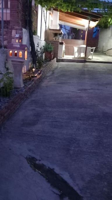 Photo 33