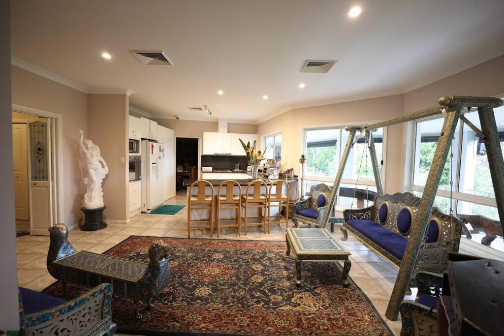Private exclusive resort - 40 Min to City