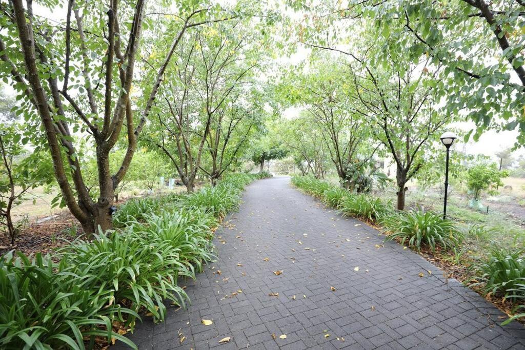 Private exclusive resort - 40 Min to City