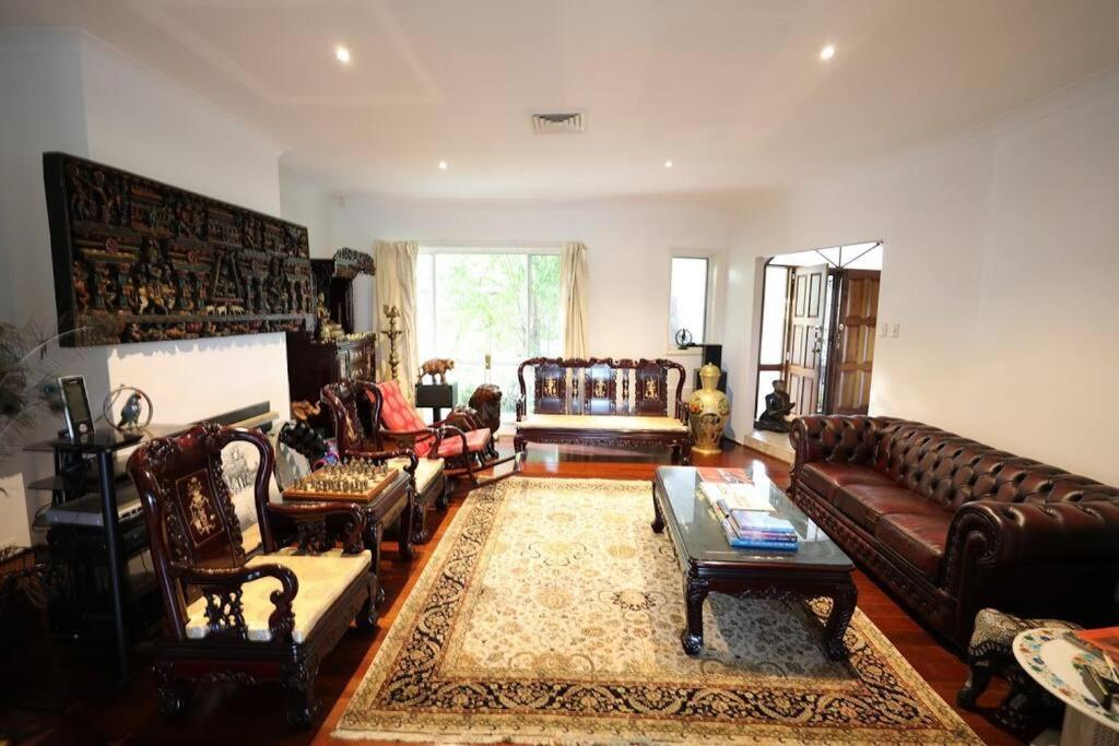 Private exclusive resort - 40 Min to City