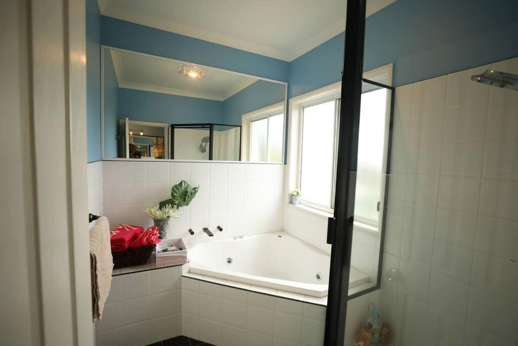Private exclusive resort - 40 Min to City