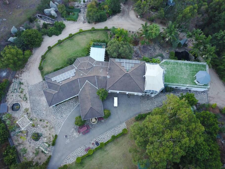 Private exclusive resort - 40 Min to City