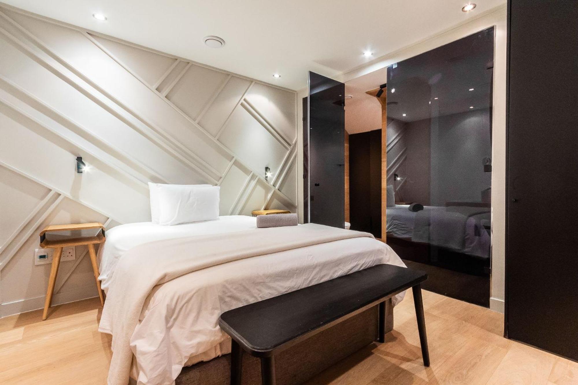 Paloma Aparment