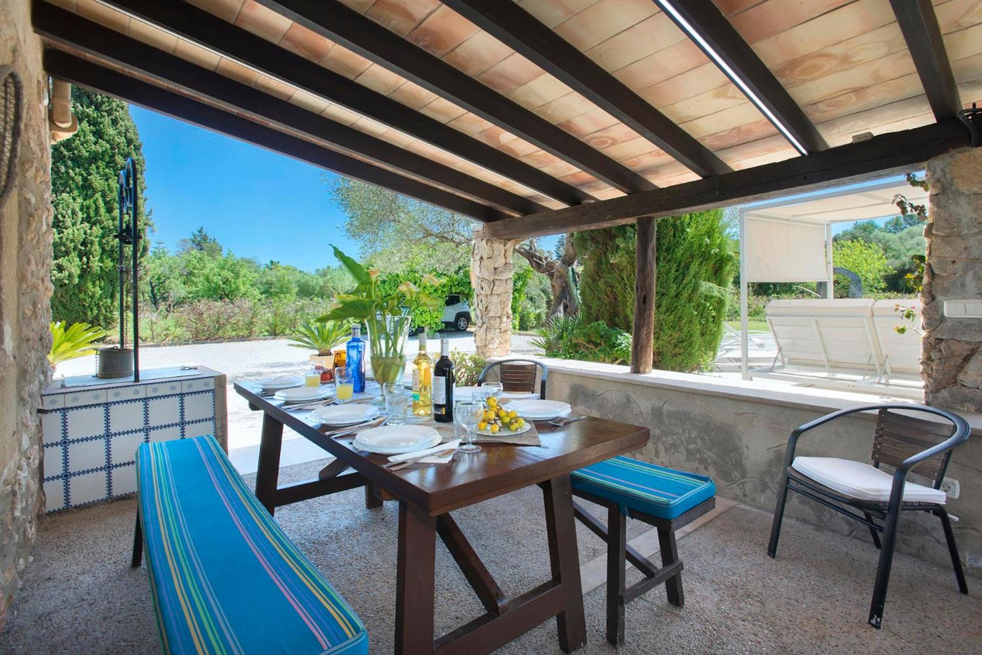 Villa Antonia by Vintage Travel