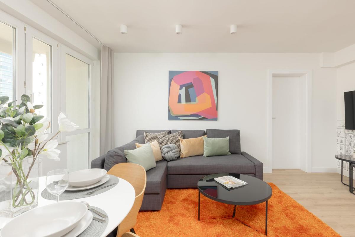 Warsaw City Center Apartments by Renters view 2