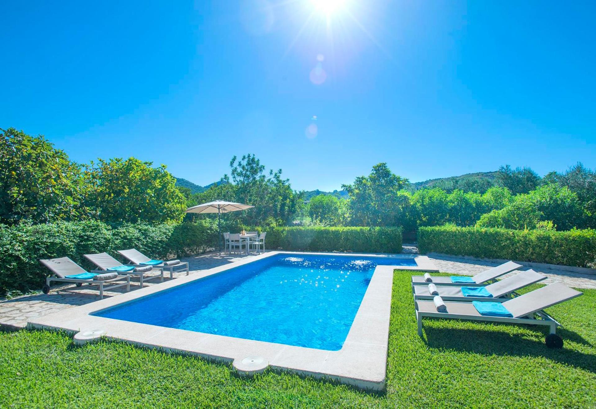 Villa Llosia by Vintage Travel
