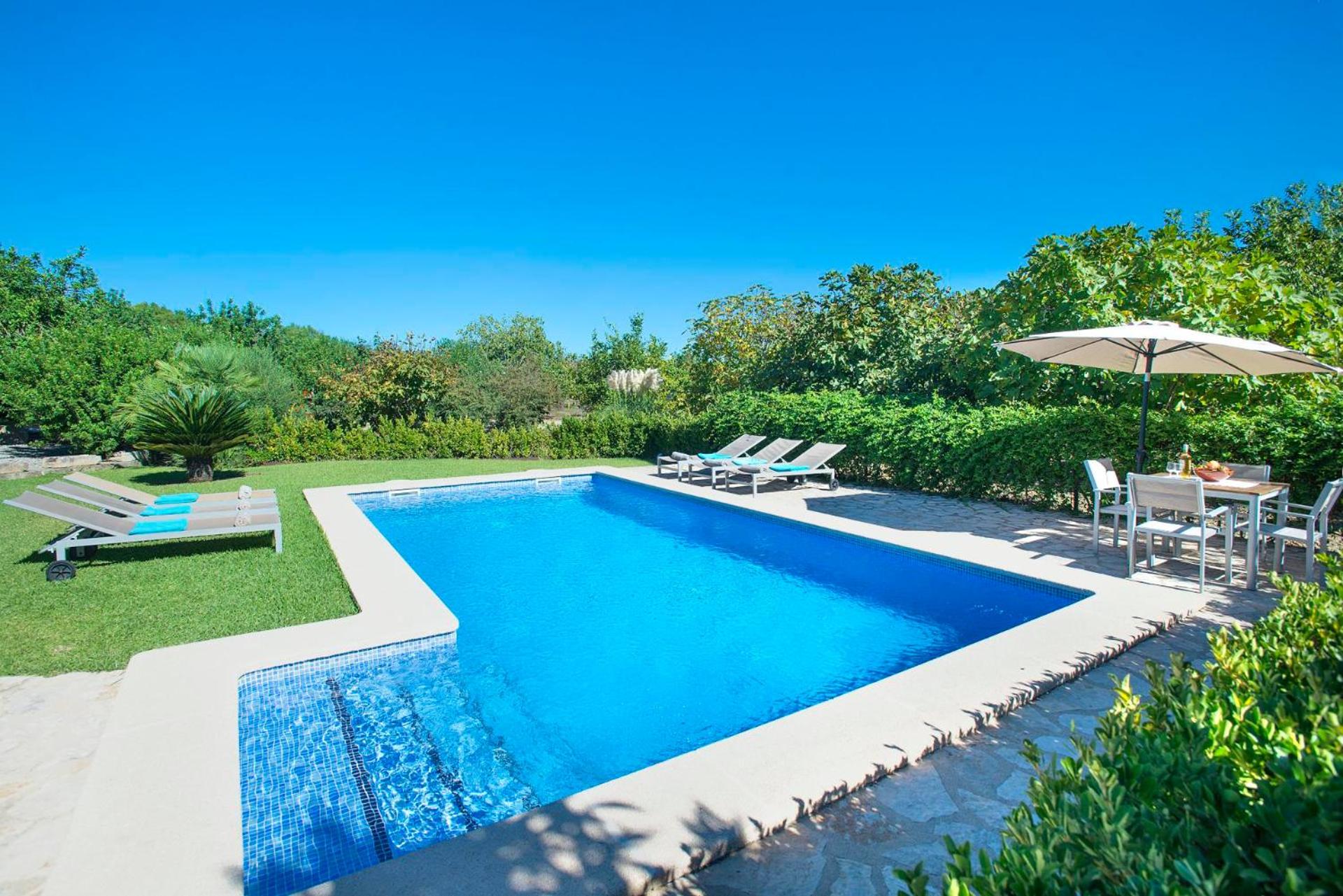 Villa Llosia by Vintage Travel