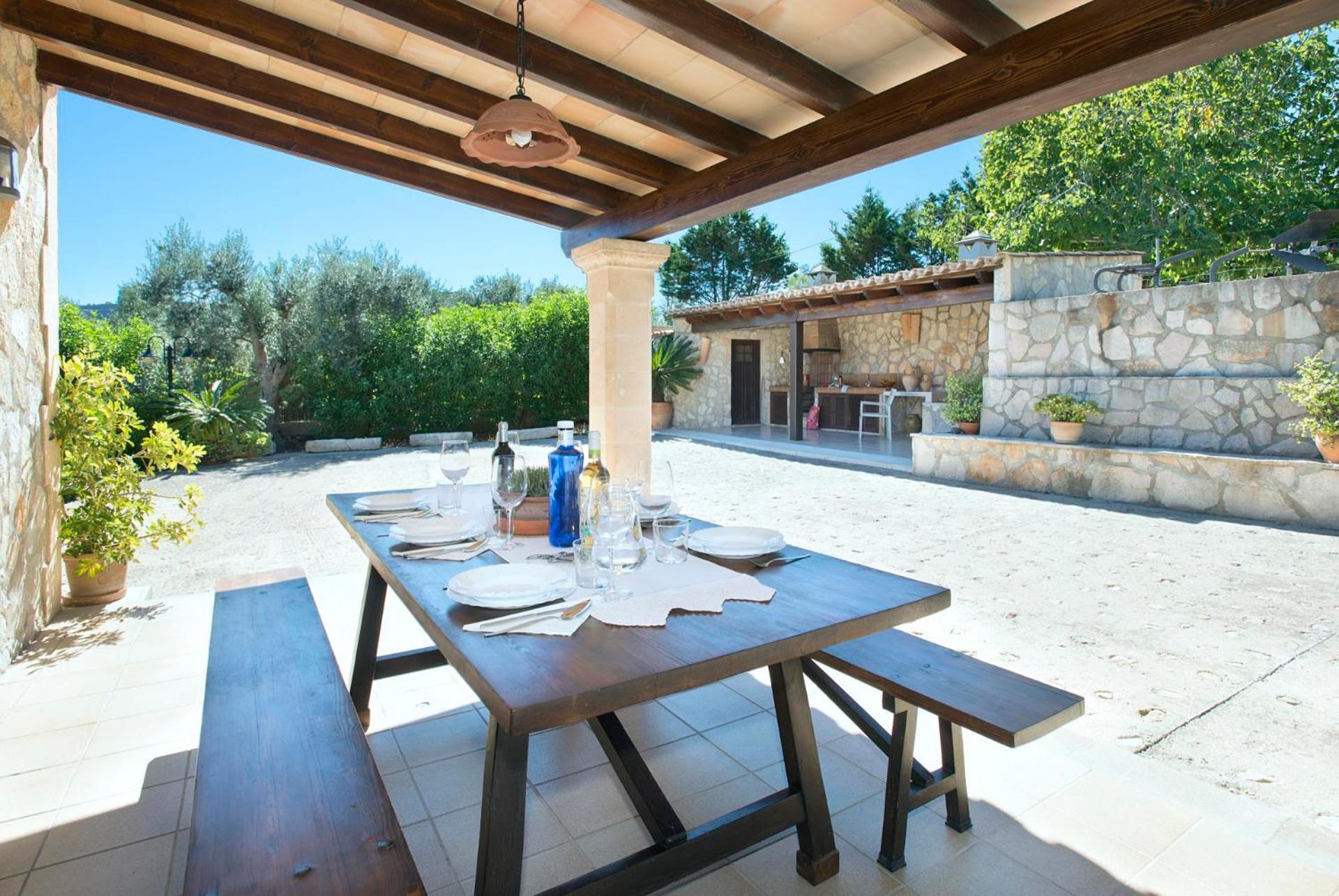 Villa Llosia by Vintage Travel