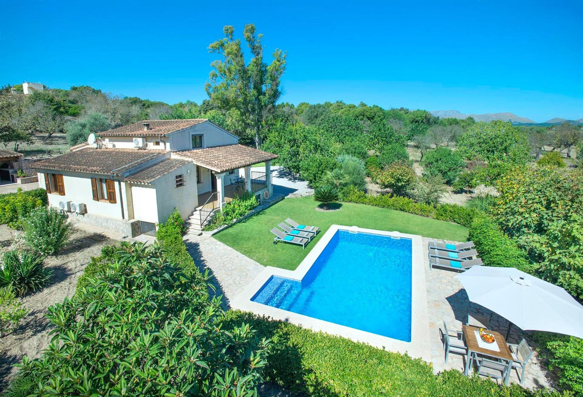 Villa Llosia by Vintage Travel