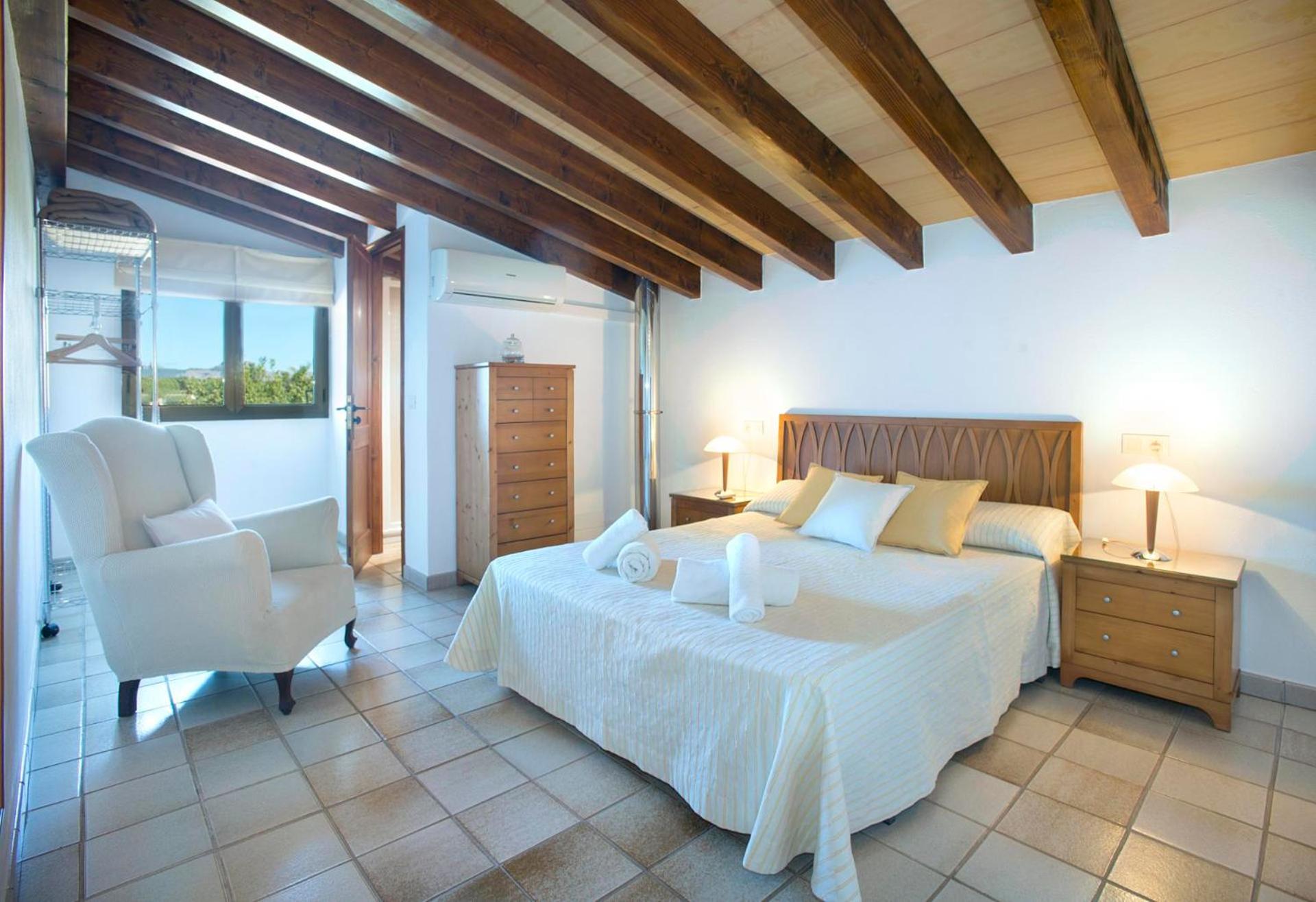 Villa Llosia by Vintage Travel