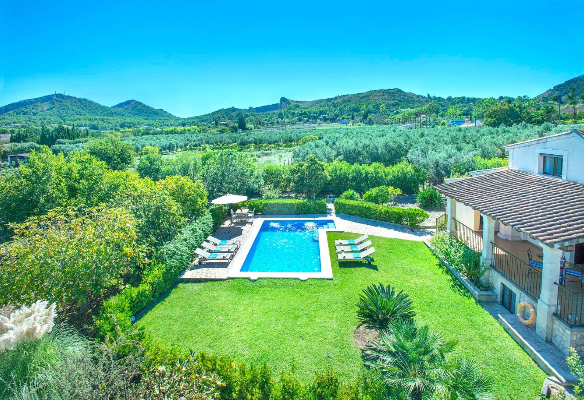 Villa Llosia by Vintage Travel