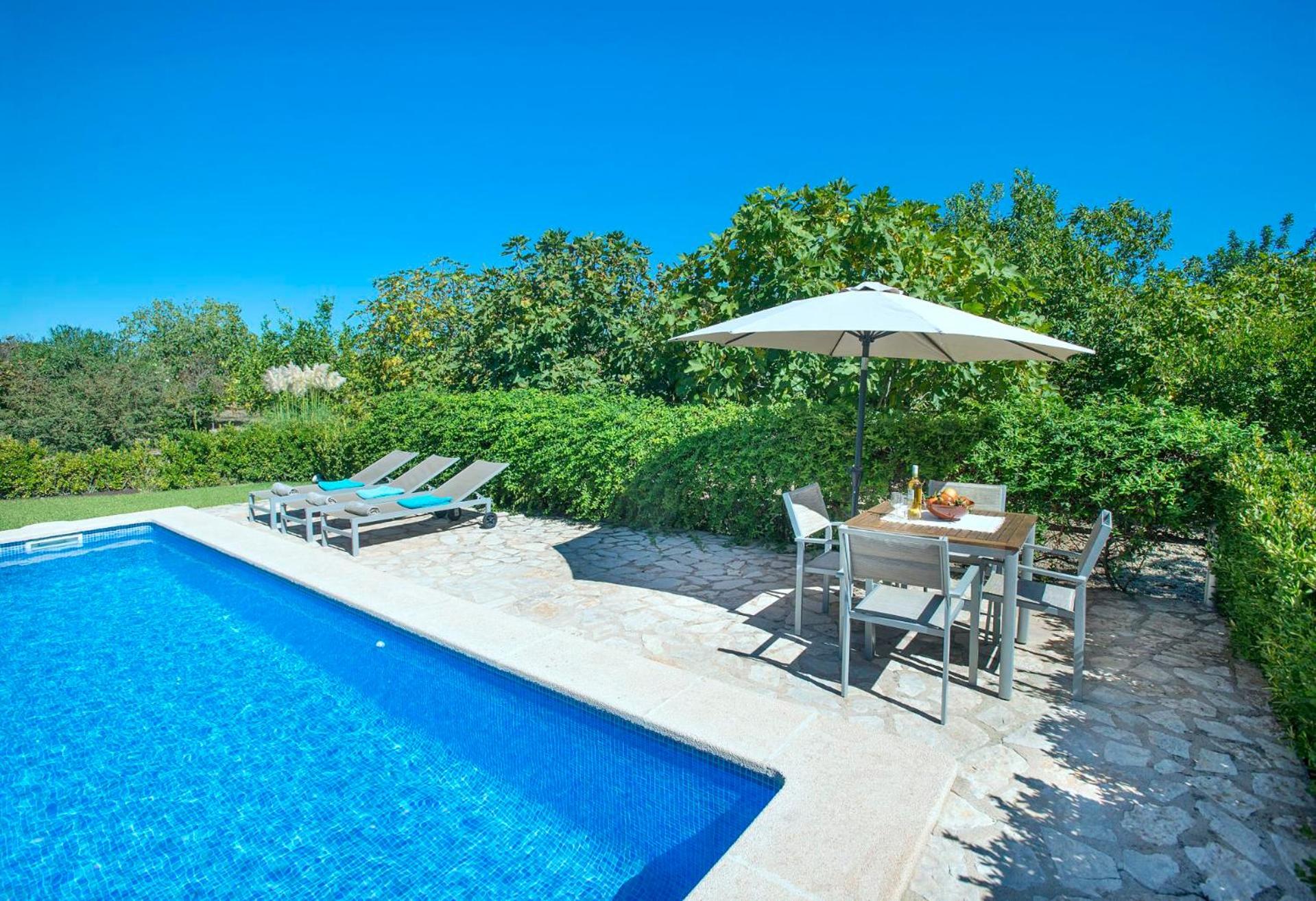 Villa Llosia by Vintage Travel