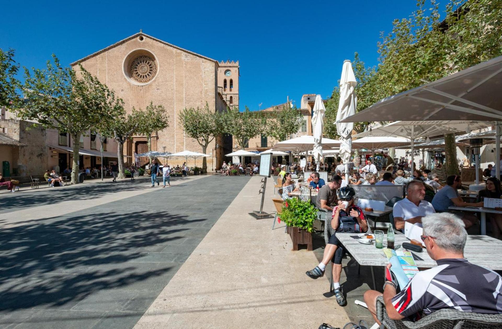 Can Reus by Vintage Travel