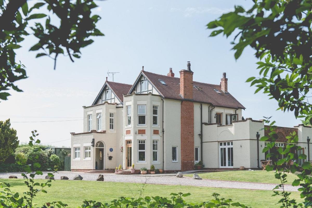 Mere Brook House view 3