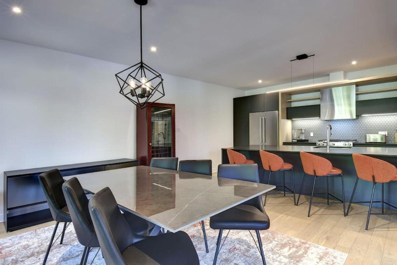 101 Verbier - New 3BR Lux Condo w Mtn View Close to Everything