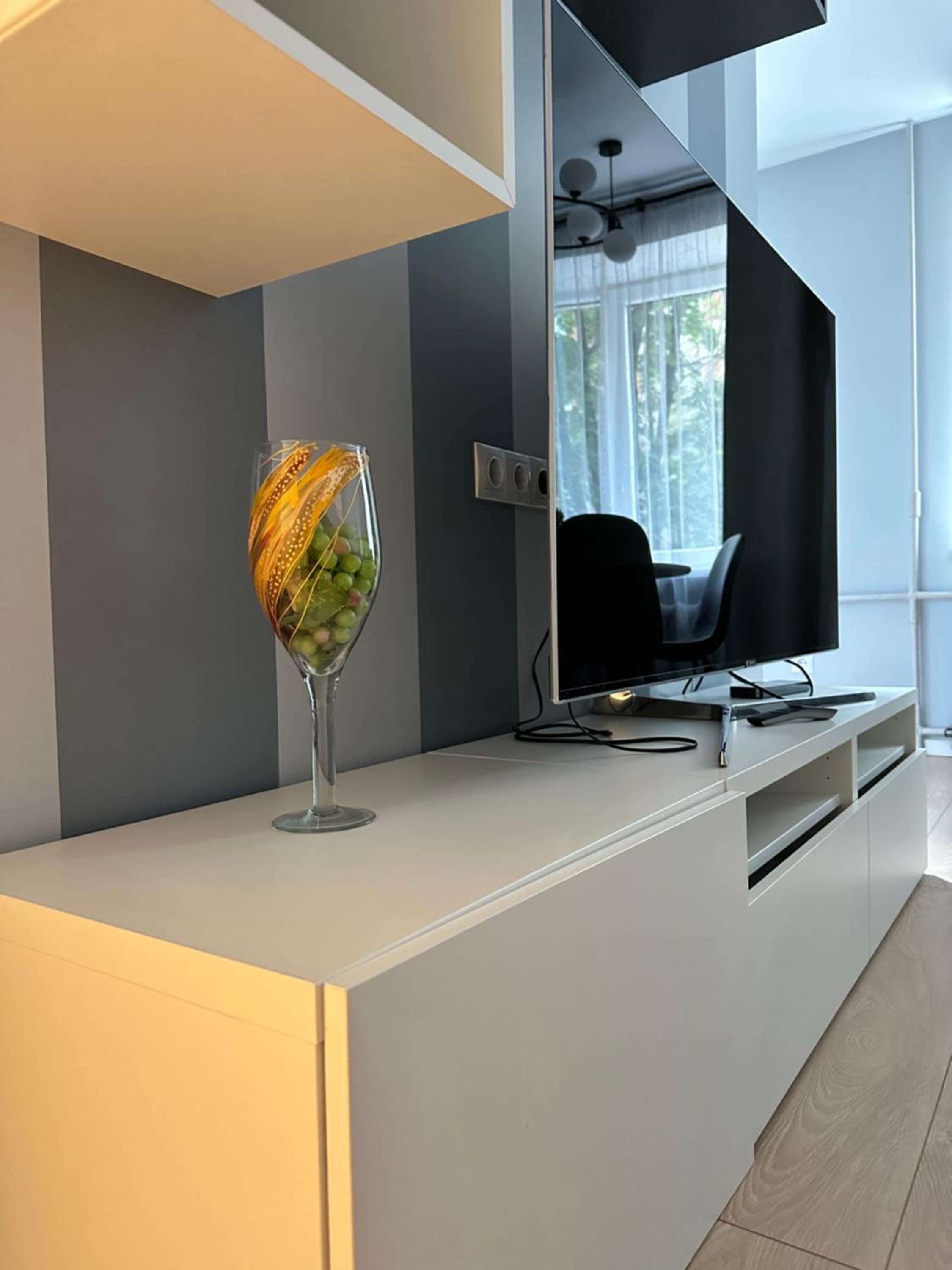 Parkside Escape: Stylish 1-BR view 2