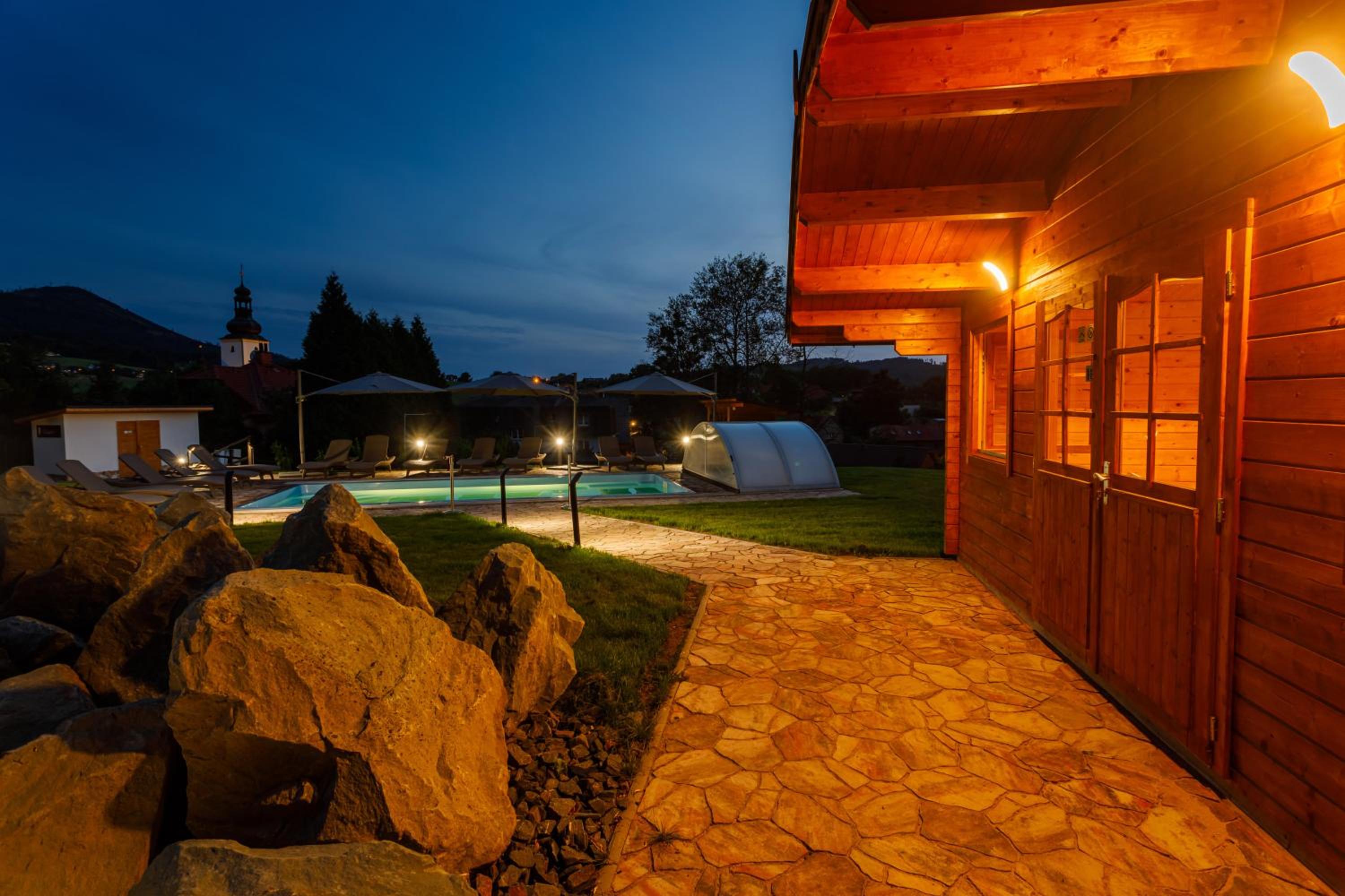 Restaurace a penzion Pod Lipami Metylovice