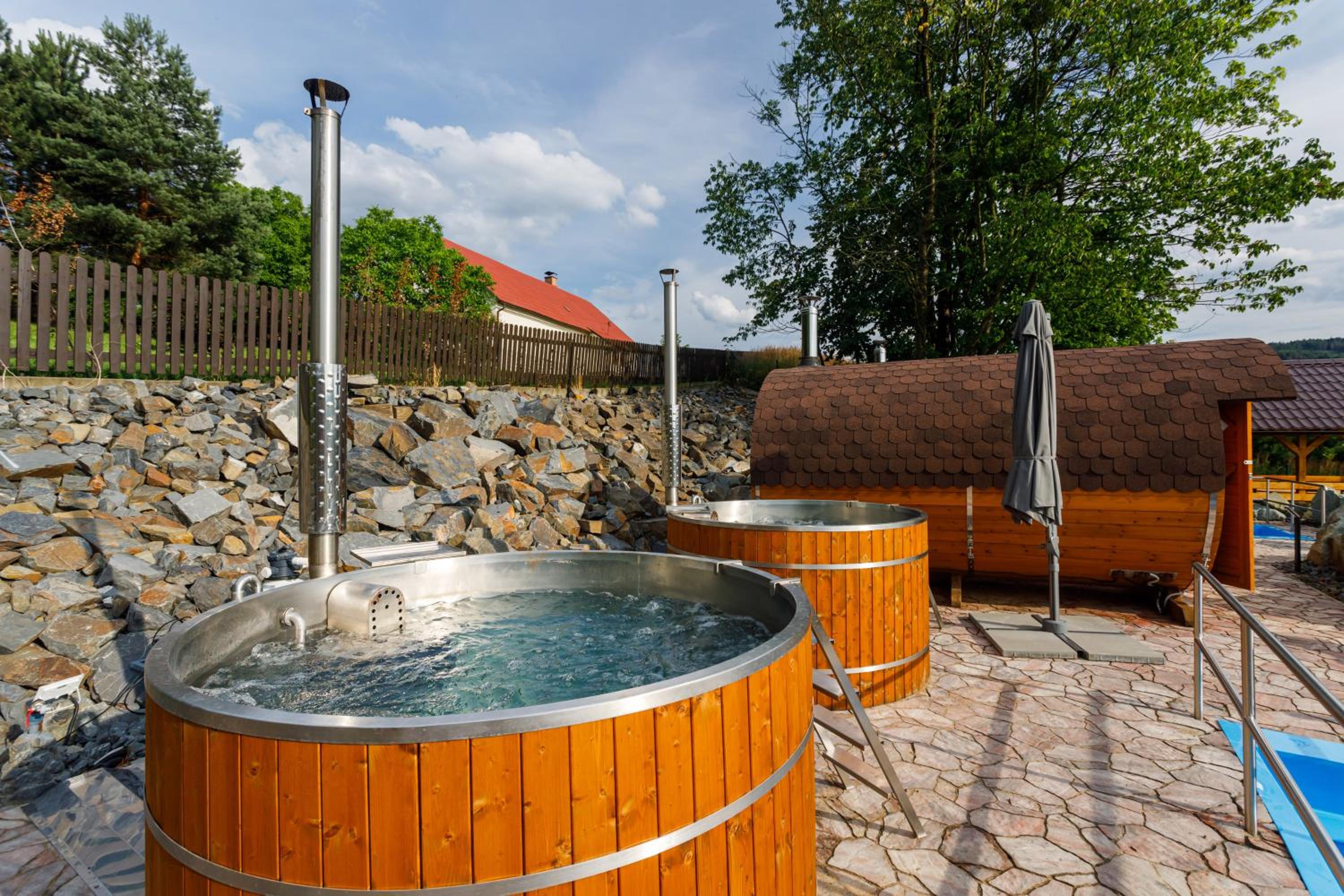Restaurace a penzion Pod Lipami Metylovice