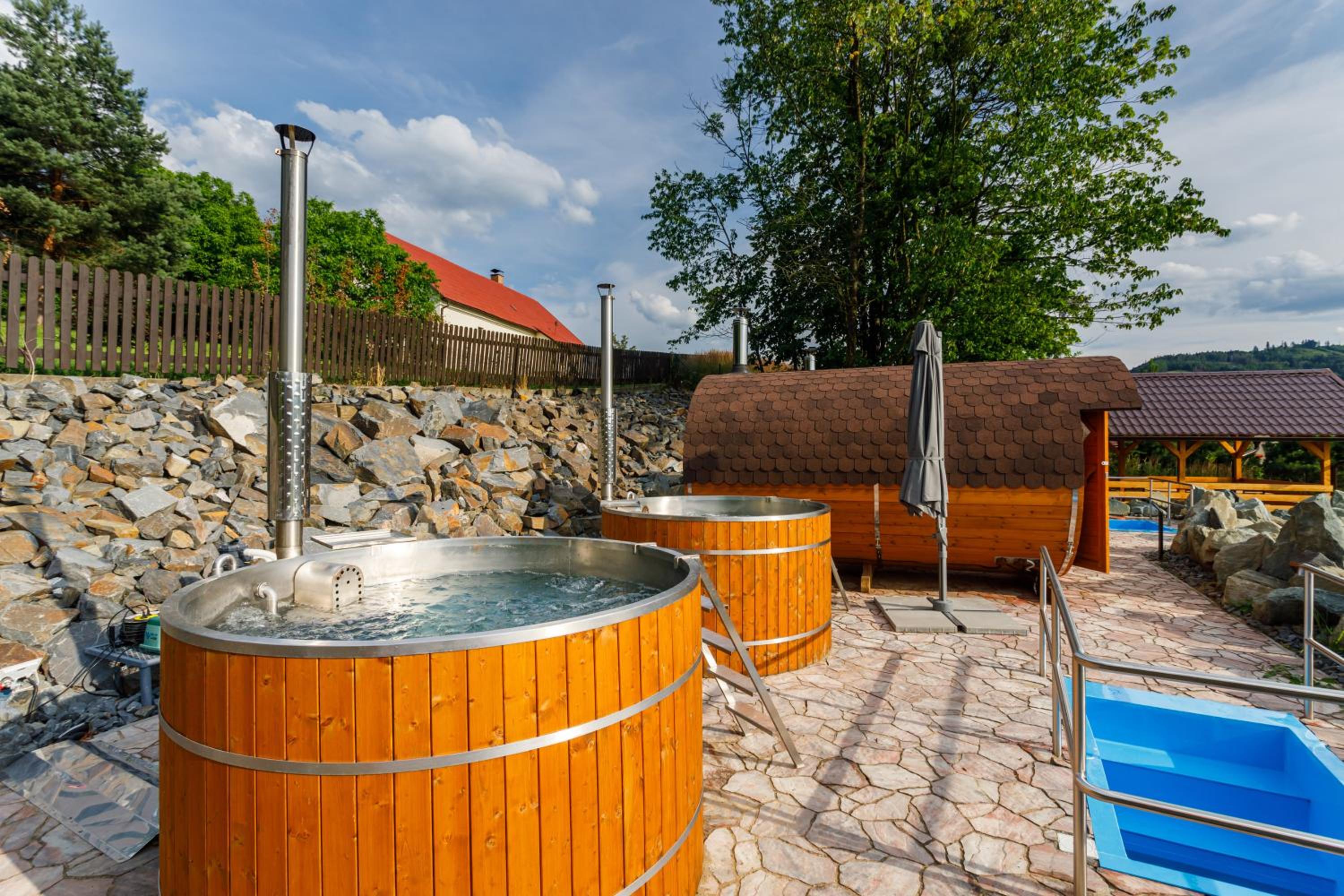 Restaurace a penzion Pod Lipami Metylovice