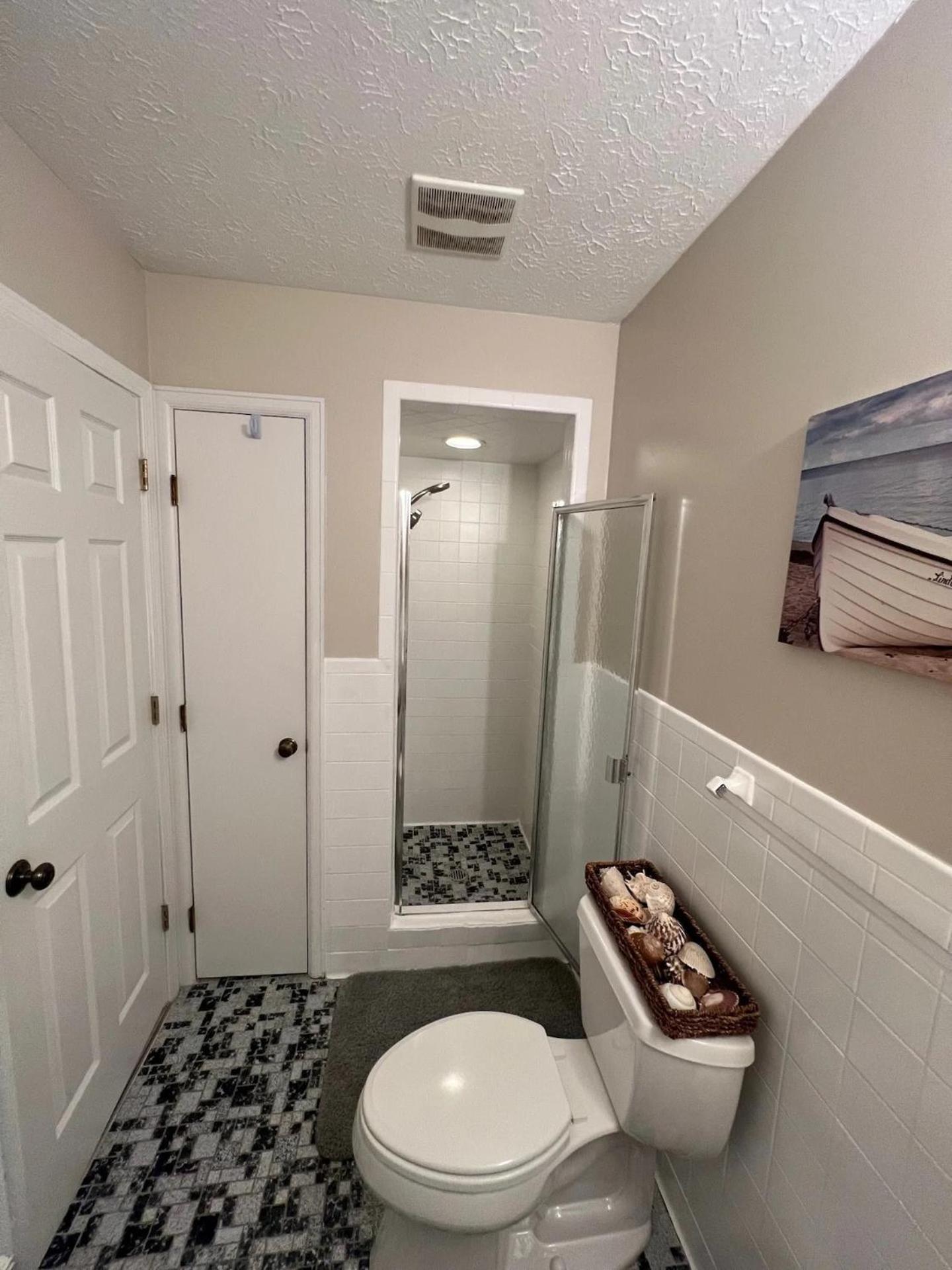 4 Bedroom Lakefront Home with Private Beach on Cedar Point Chaussee view 3
