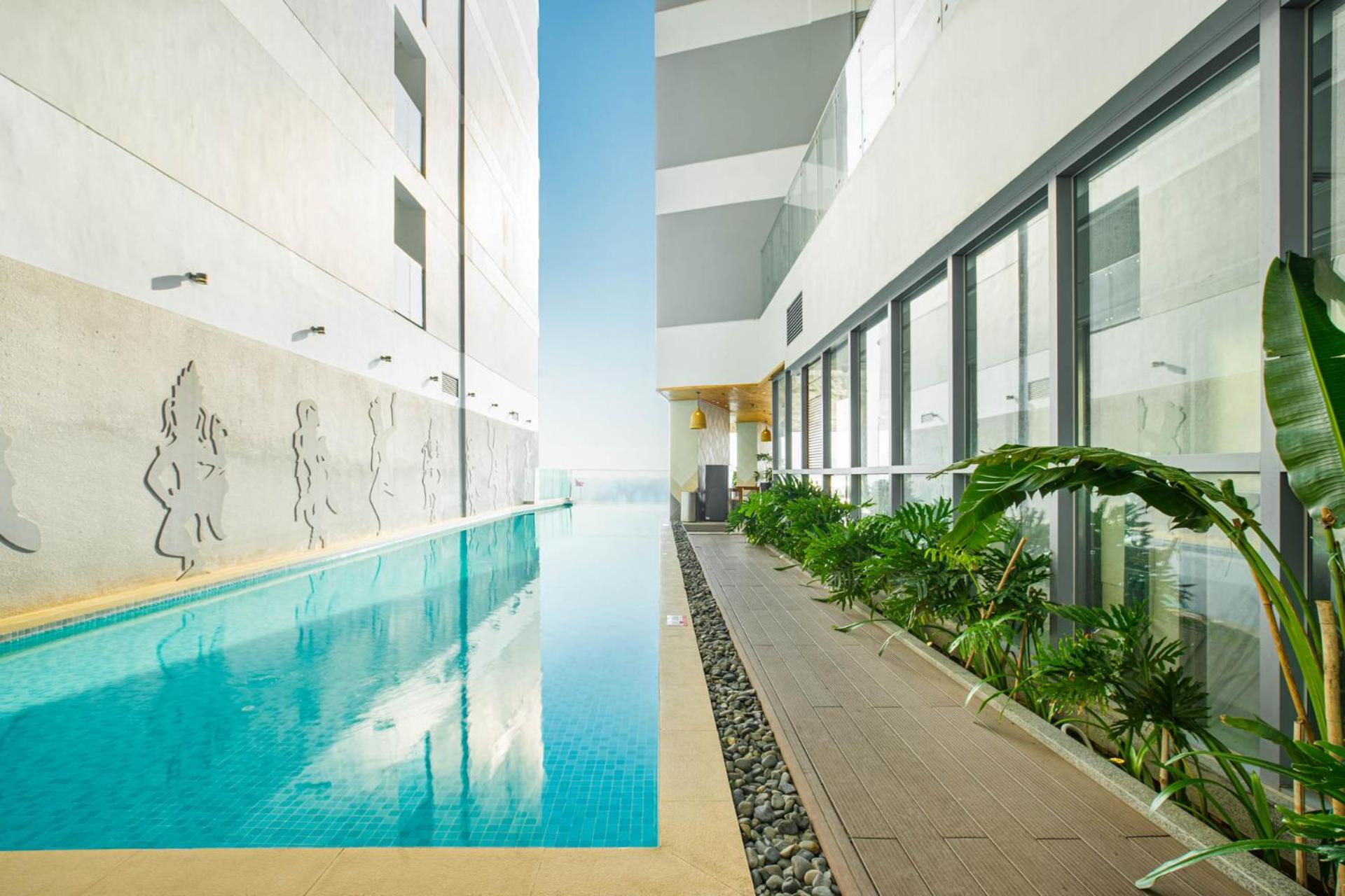 RIS Panorama Condotel