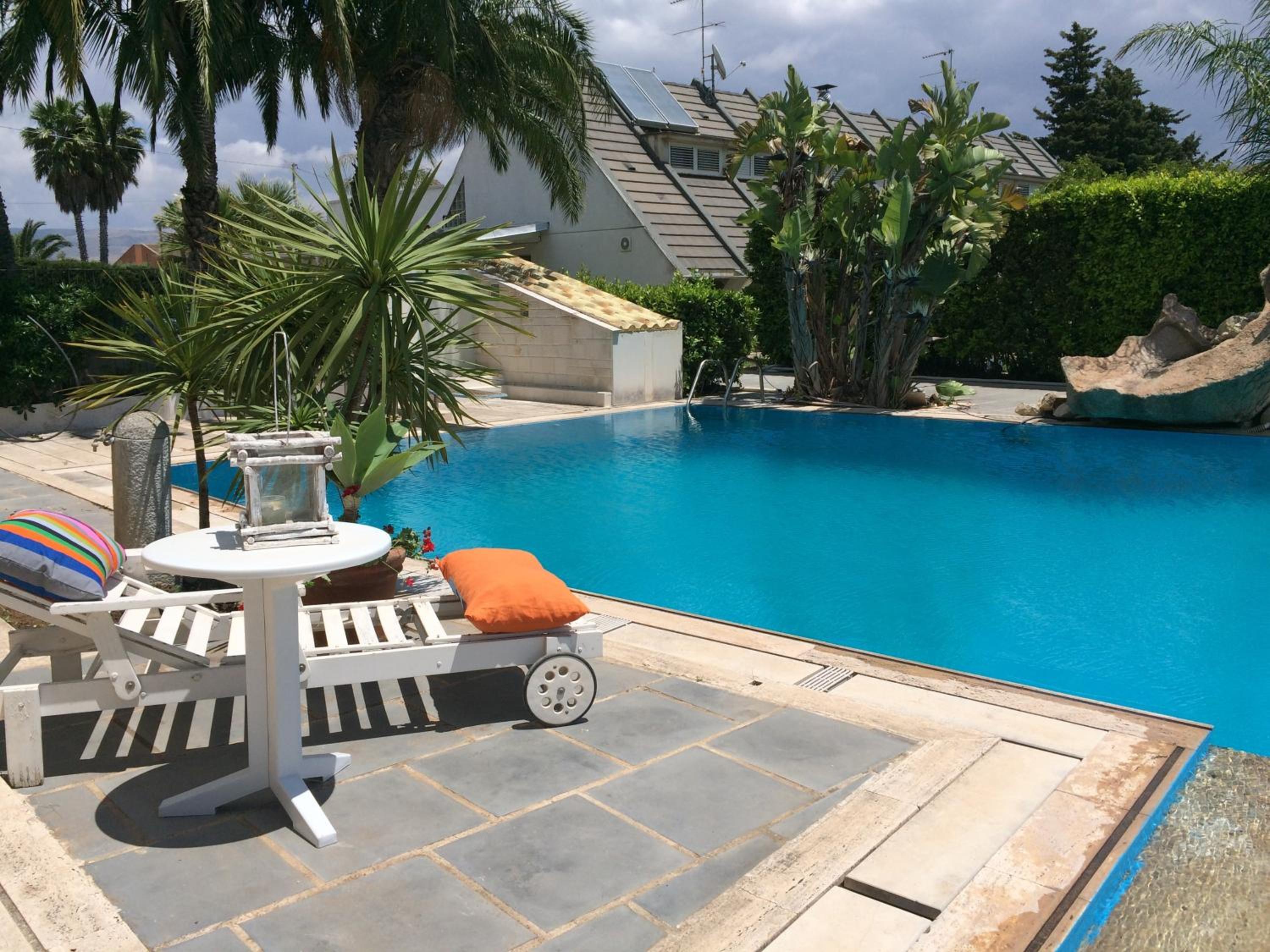 Sicilia Bedda B&B view 3