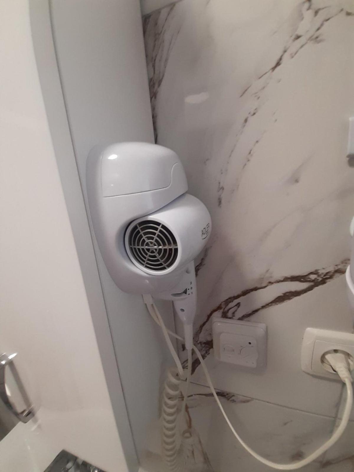 Happy room
