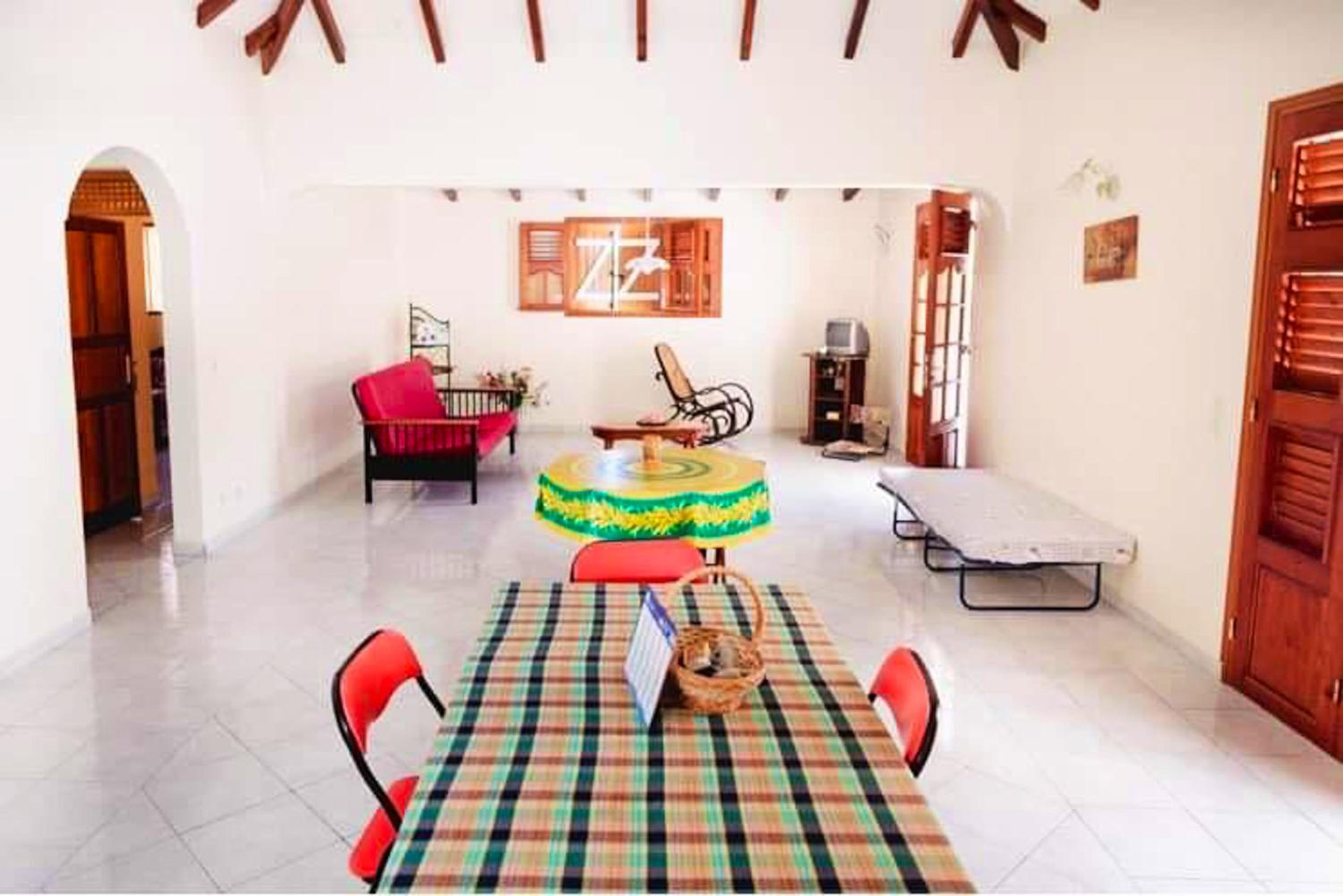 Appartement spacieux à Morne-à-l'Eau de 90 m² avec jardin privé view 2
