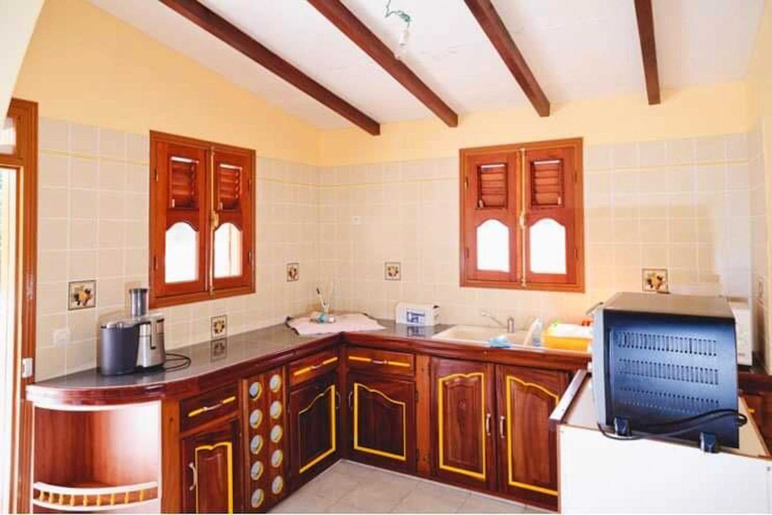 Appartement spacieux à Morne-à-l'Eau de 90 m² avec jardin privé view 3