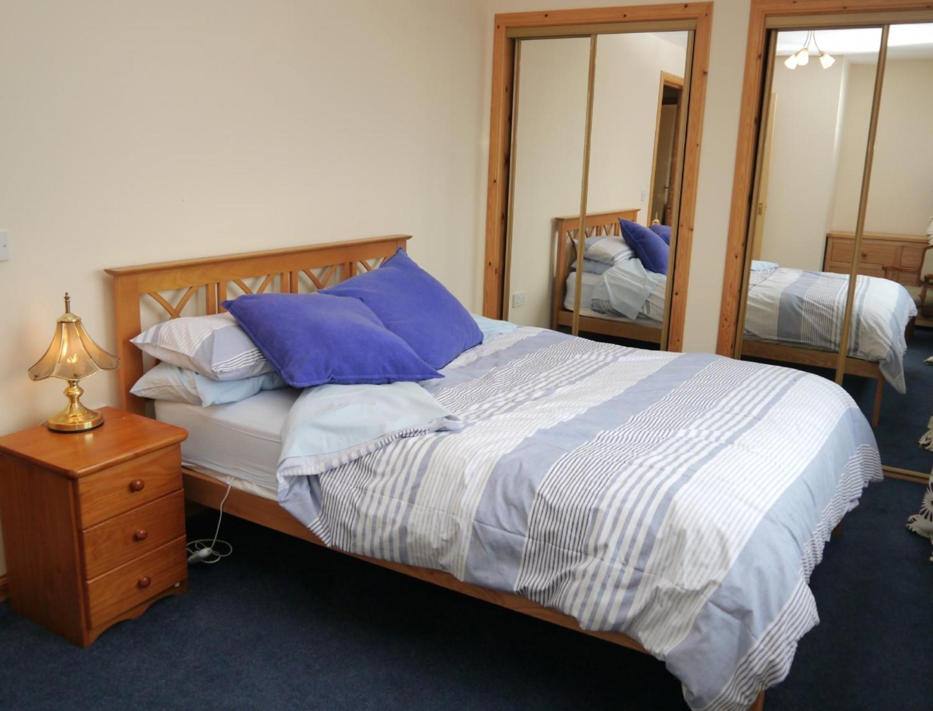 Hotel Loneacre - Image 1