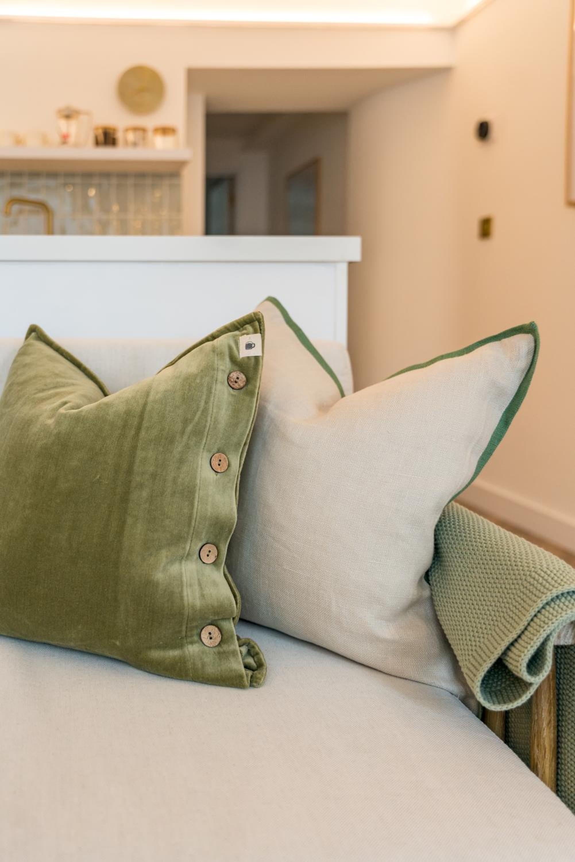 Luxe Contemporary Cotswold Pad - Heart of Stow view 5