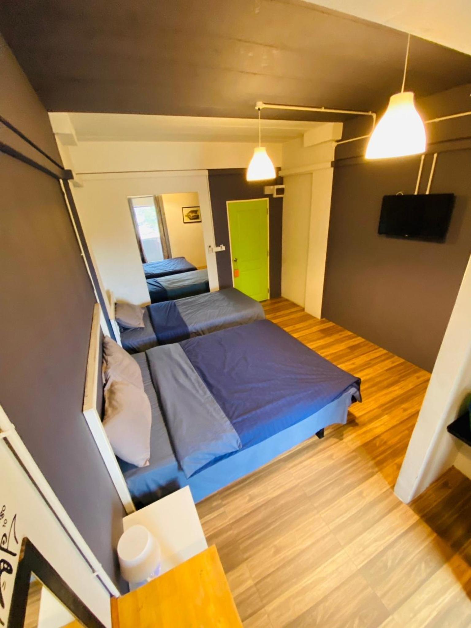 Mango 10 House
