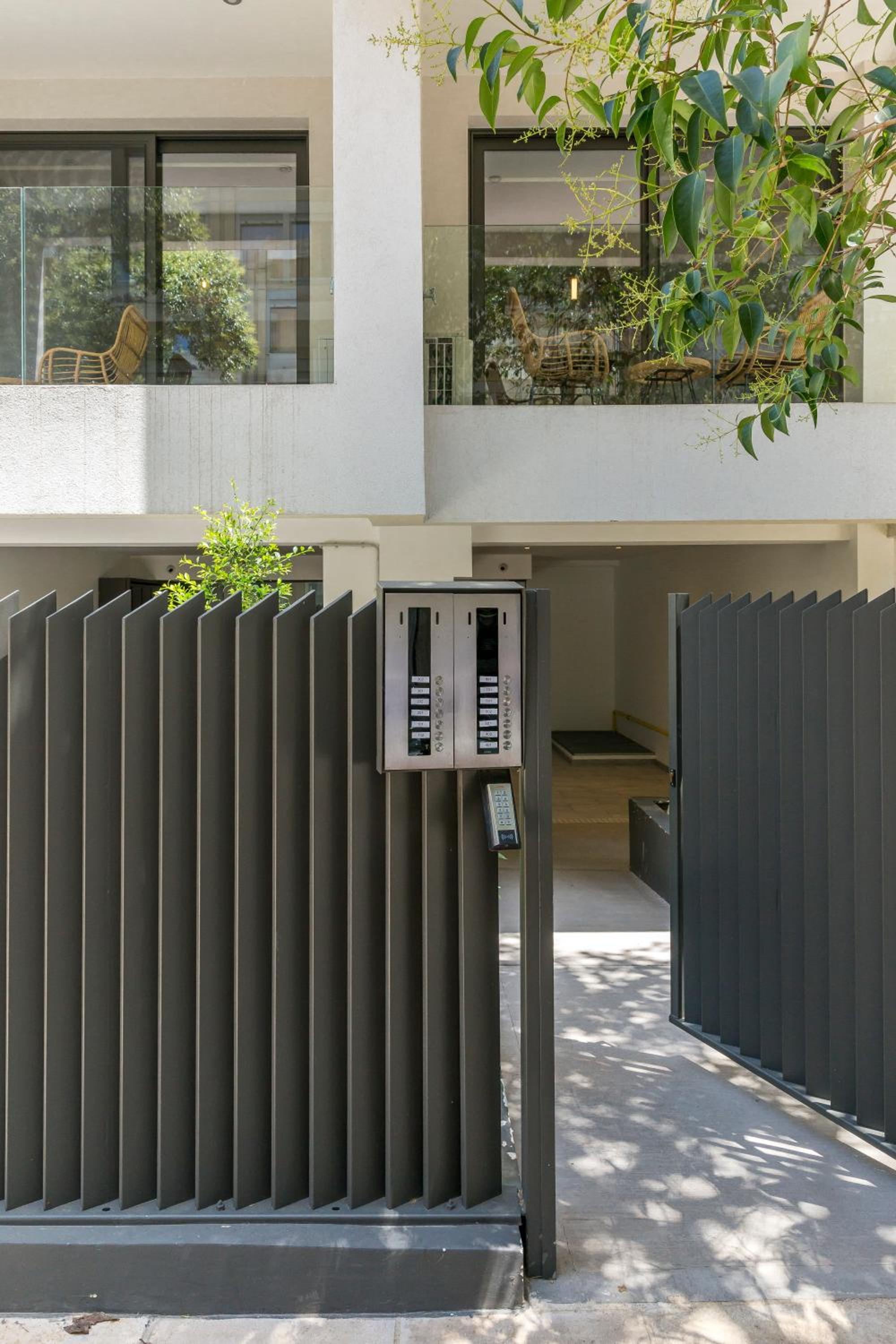 Cubes Living Athens Goudi