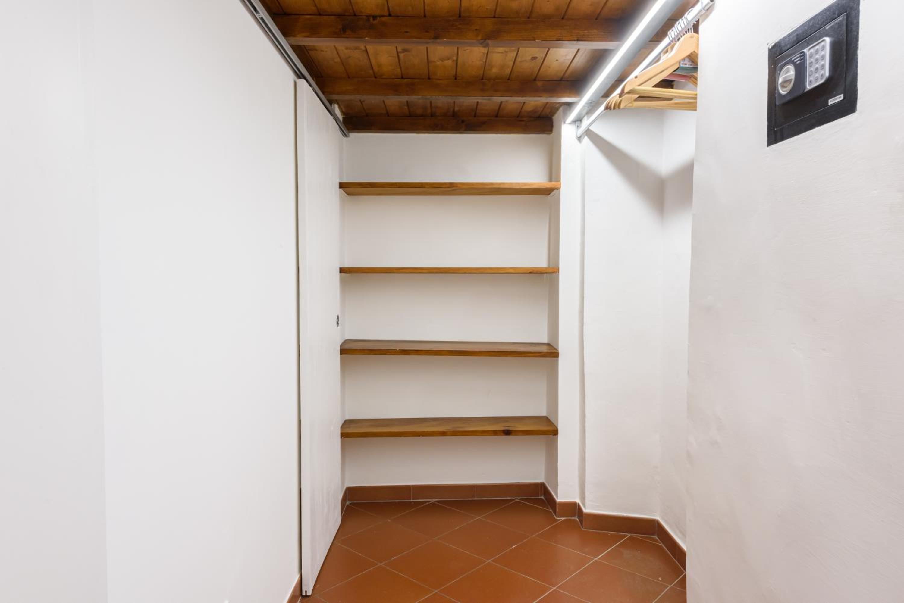 Classic Loft by Mmega photo 2