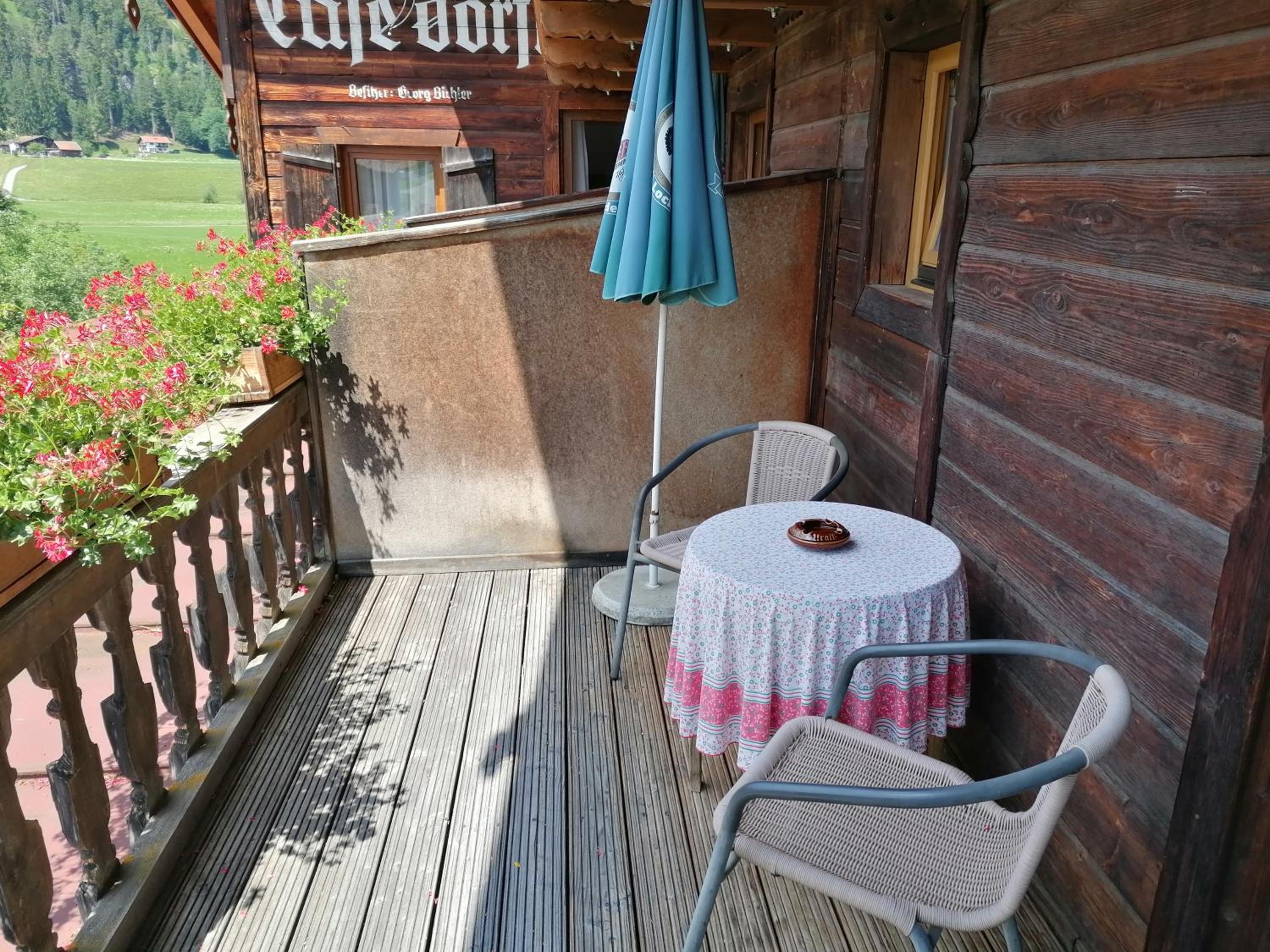 Gasthaus - Pension - Café Dörfl