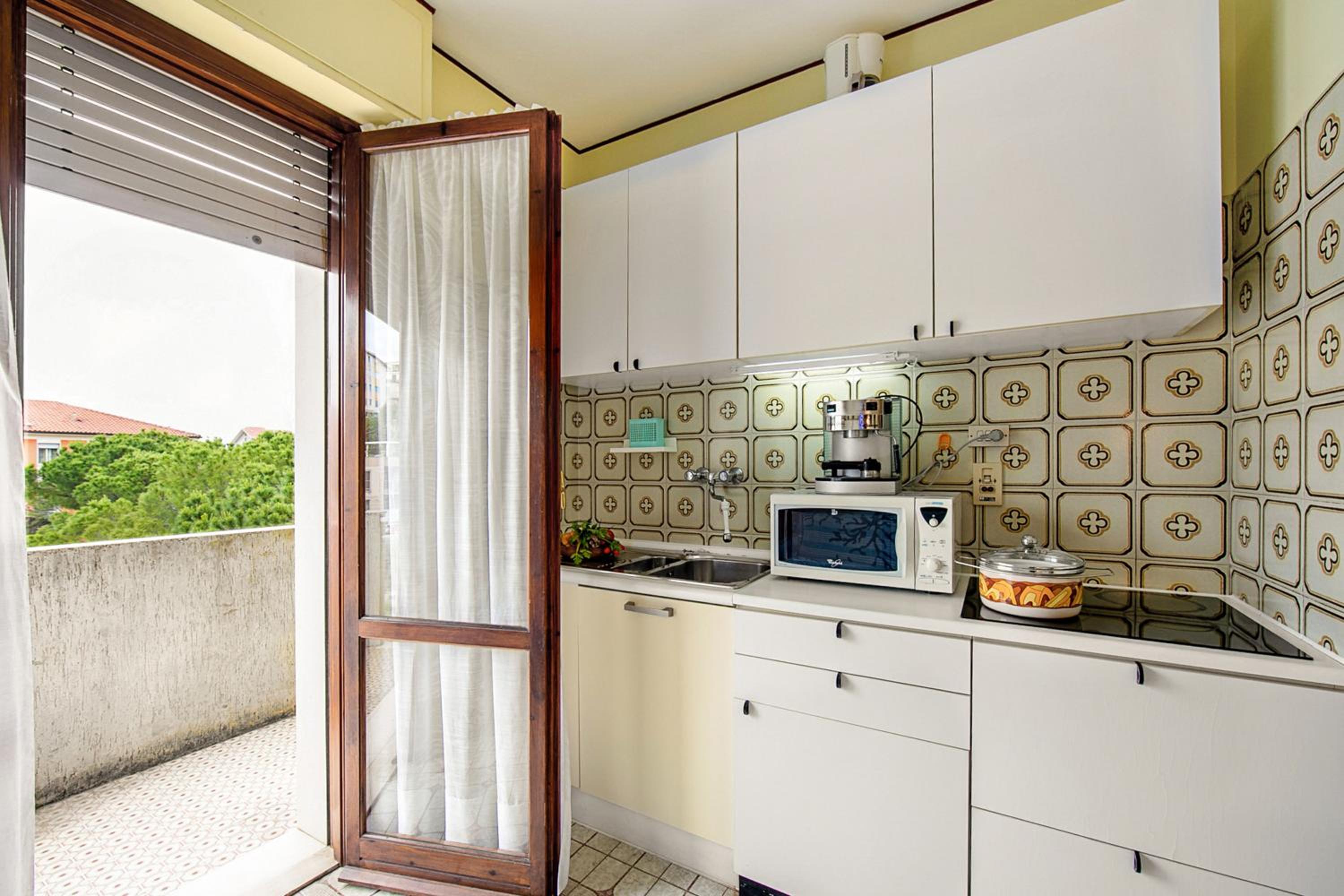 Edera With Balcony Few Steps From Sea - Happy Rentals photo 2